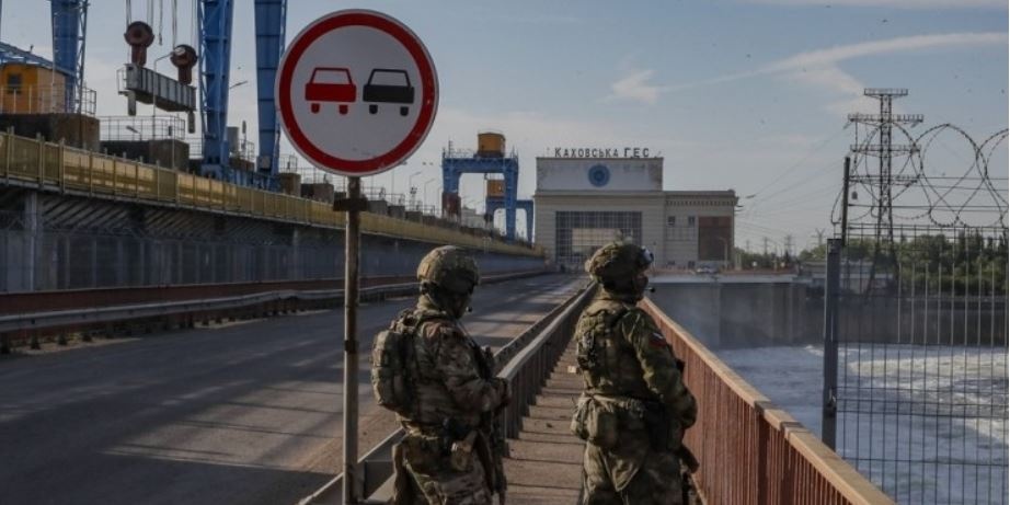 "Четко в цель": ВСУ ударили по мосту на Каховской ГЭС