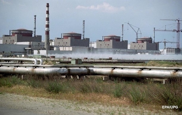 Російські окупанти розмістили бронетехніку за 60 метрів від реактора ЗАЕС - британська розвідка