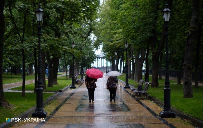 Частина областей України накриють дощі із грозами: у яких регіонах похолодає
