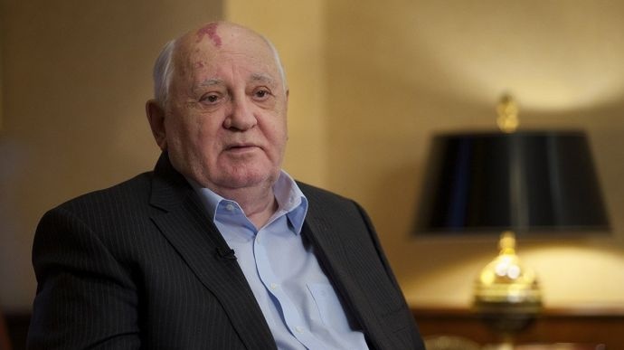 Лідер, якого поважали: у Євросоюзі відреагували на смерть Горбачова