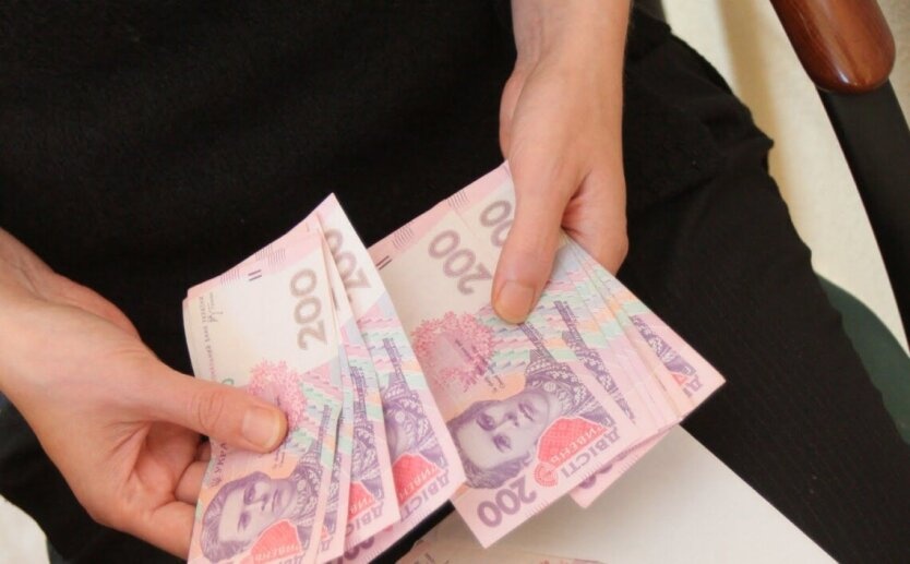 У ПФУ роз'яснили, чи платитимуть пенсію українцям за кордоном