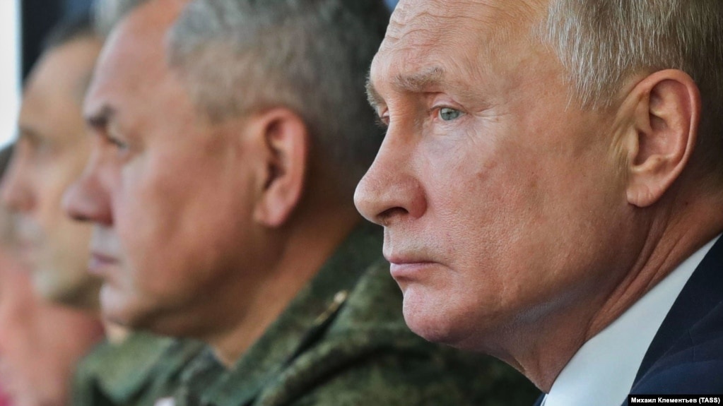 Решено открыть второй фронт: Путин провел закрытое совещание с членами Совбеза РФ