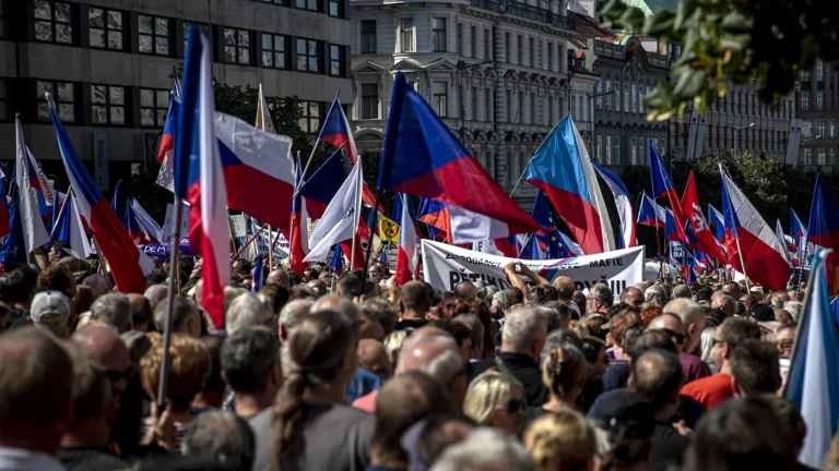 О. Кочетков: Проросійські мітинги в Європі – симптом, який до приємних не віднесеш