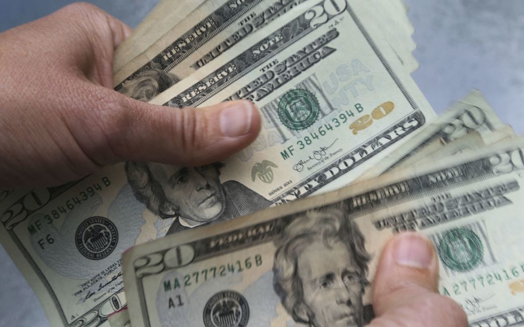Курс валют на 15 сентября: сколько стоит доллар в обменниках