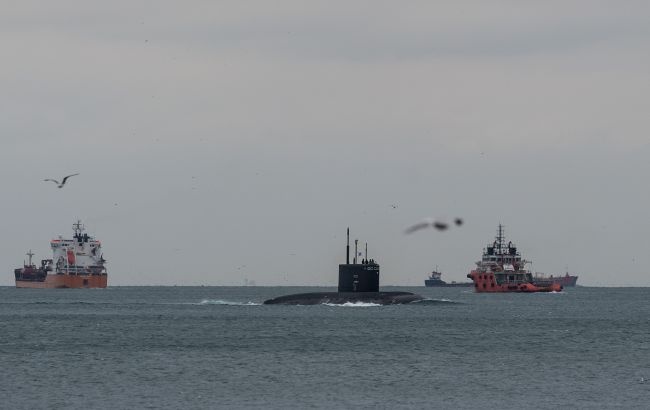 РФ передислоцировала подводные лодки из Севастополя в Новороссийск, - британская разведка