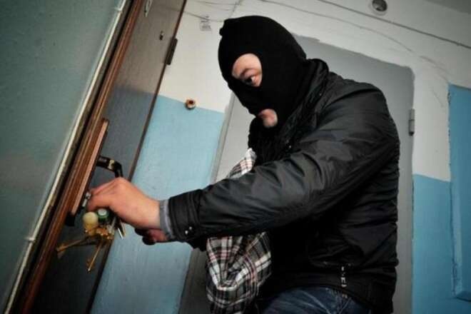 В Україні різко зросла кількість квартирних крадіжок: як у 2022 році захиститися від "домушників"