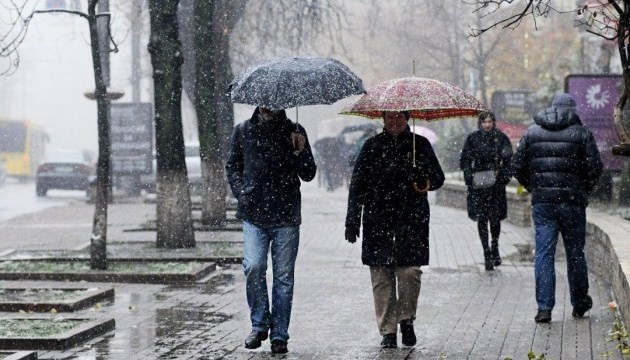 Синоптики озвучили прогноз на зиму: якою буде погода в Україні