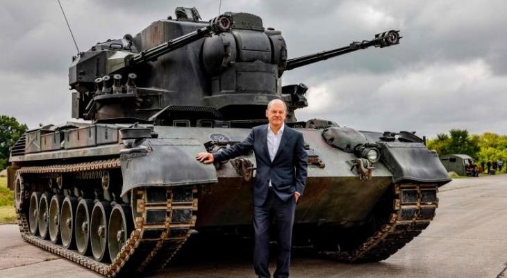 Шольц и компания тянут время: когда немецкие танки появятся в Украине