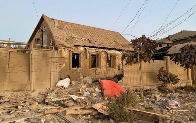 Ракетный удар по Днепру: враг попал в жилые кварталы