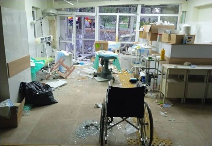 Оккупанты уничтожили больницу в Купянском районе: погиб медик