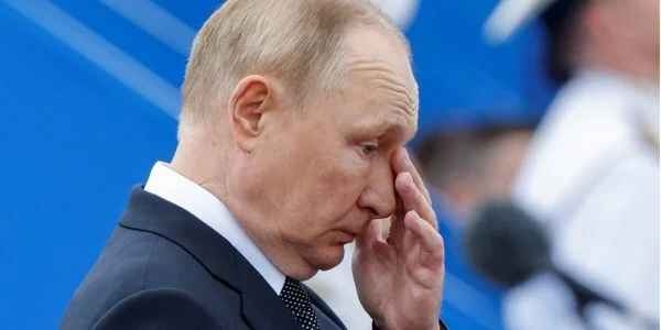 Пионтковский назвал самый вероятный вариант отстранения Путина от власти