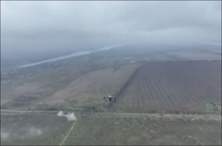 В небе над Донбассом произошел бой дронов: выиграл украинский БПЛА