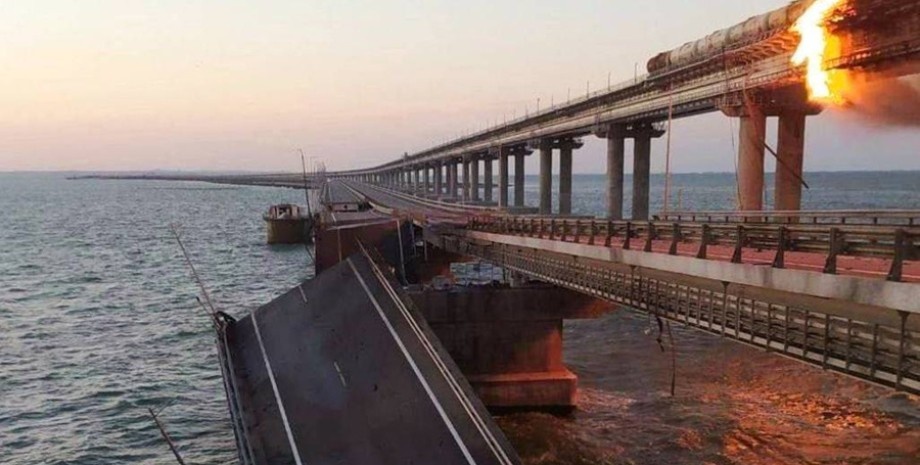 Данилов назвав Кримський міст "самобудом", який Росія має прибрати власним коштом