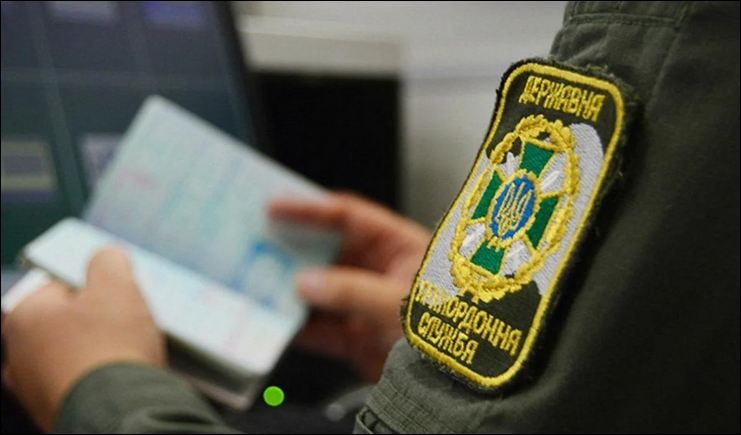 Арестович оценил перспективы снятия ограничений на выезд мужчин из Украины