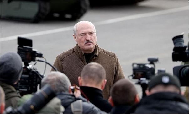 Лукашенко розповів "усю правду про СБУ"