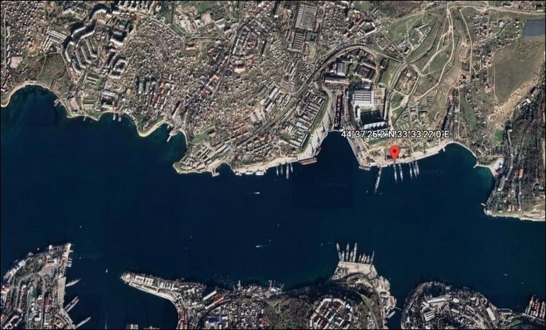 Атака на Севастопольську бухту: вражені не менше трьох російських кораблів