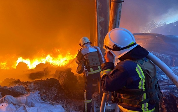 Внаслідок ранкової атаки пошкоджено 18 об'єктів інфраструктури - Шмигаль