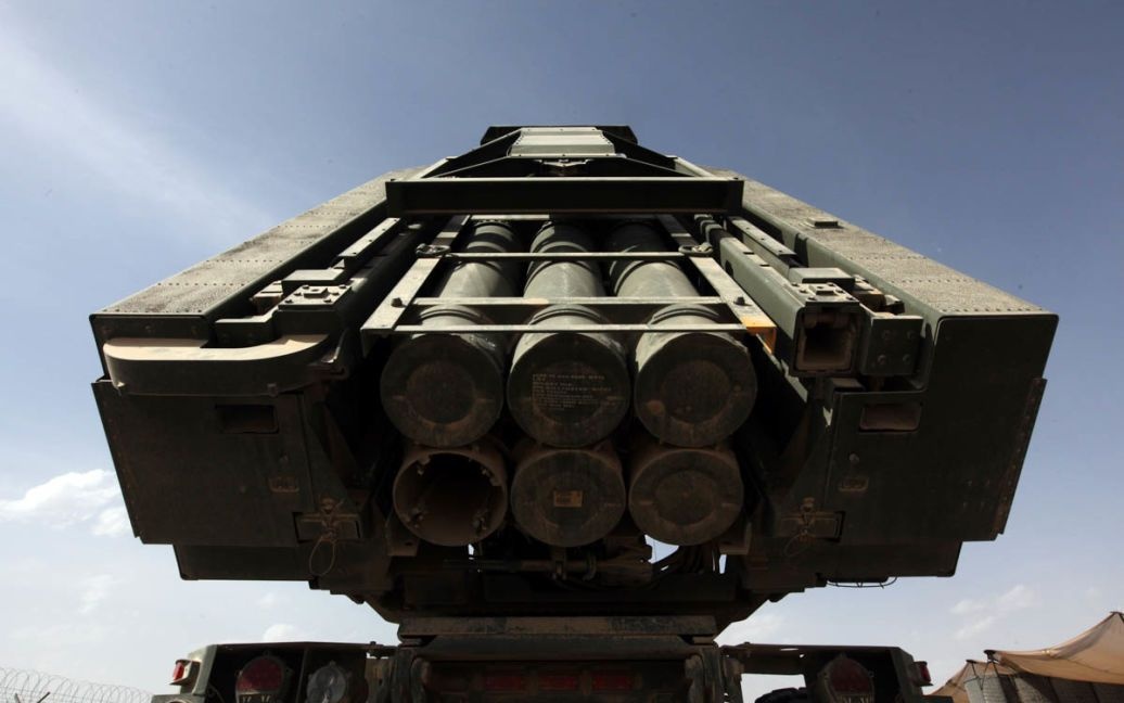 Військовий експерт пояснив, чому США не поспішають із передачею нової зброї Україні
