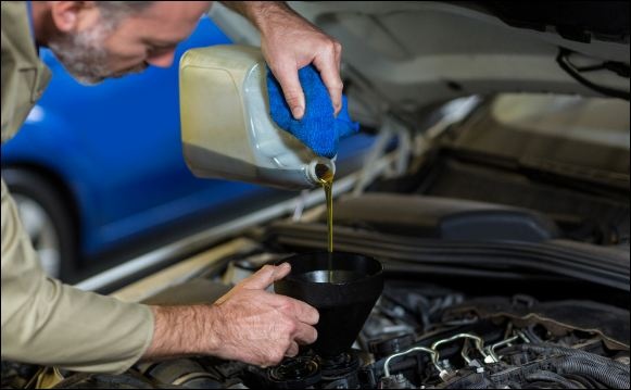Как хранить масло для двигателя, чтобы не повредить авто