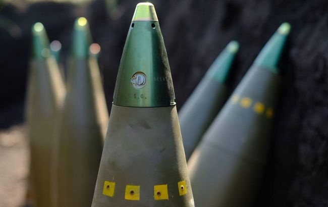 Минобороны показало первые снаряды 152 мм, изготовленные "Укроборонпромом"