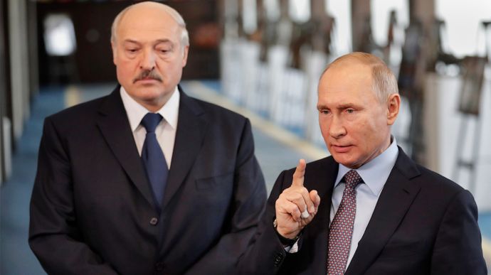 Политолог: Лукашенко понимает угрозу для своей жизни, которая исходит от Путина