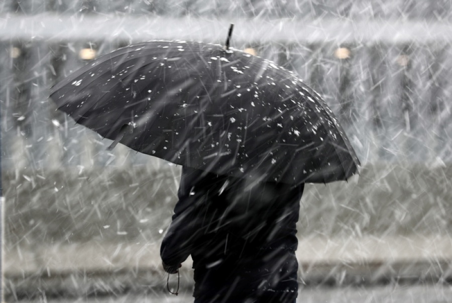 Дожди и снег: прогноз погоды в Украине на 12 декабря