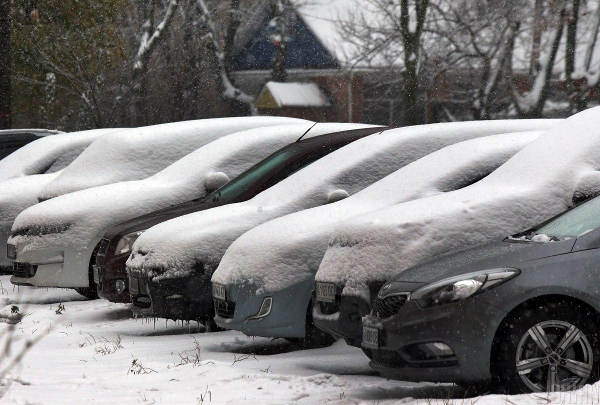 В Киеве просят водителей не выезжать без острой необходимости на собственных авто