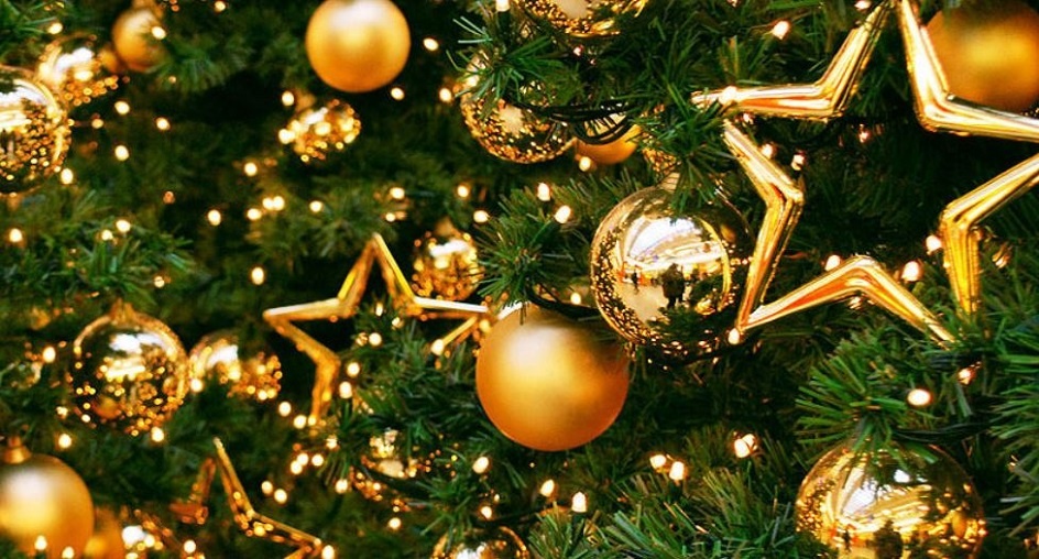 Как нарядить елку на Новый год: от каких украшений стоит отказаться