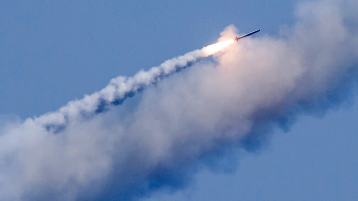 В ОП призвали ускорить передачу ПВО из-за массированных ракетных обстрелов