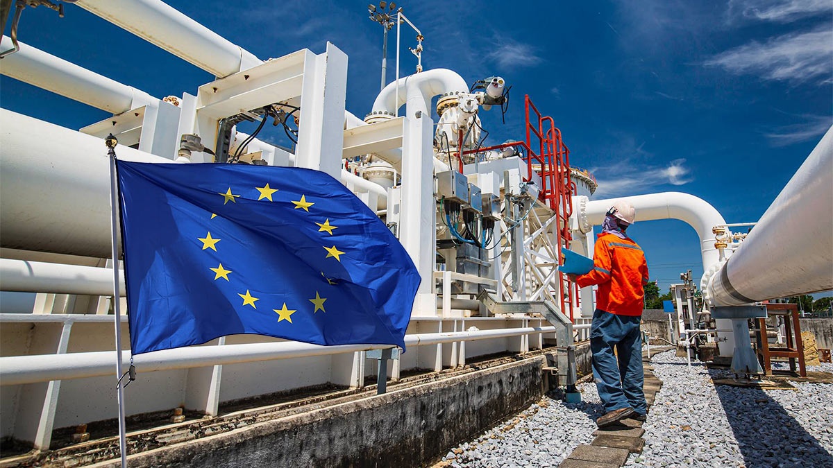 Цены на газ в Европе рухнули до минимума за год