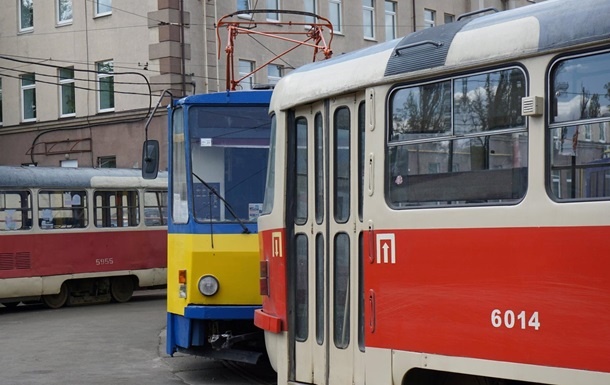 У Києві відновлюється рух швидкісного трамвая