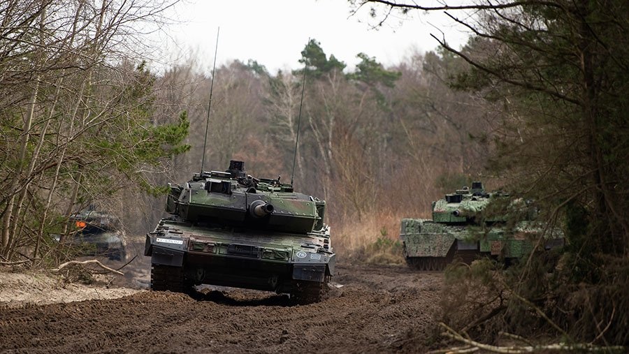 Германия вскоре одобрит отправку Leopard в Украину - премьер Польши