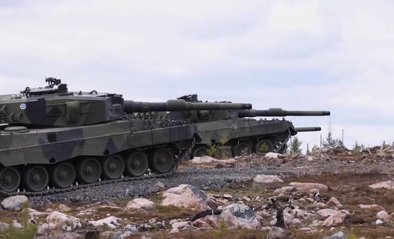 Украине нужно 500, а не 10 танков: экс-командующий НАТО раскритиковал помощь Запада