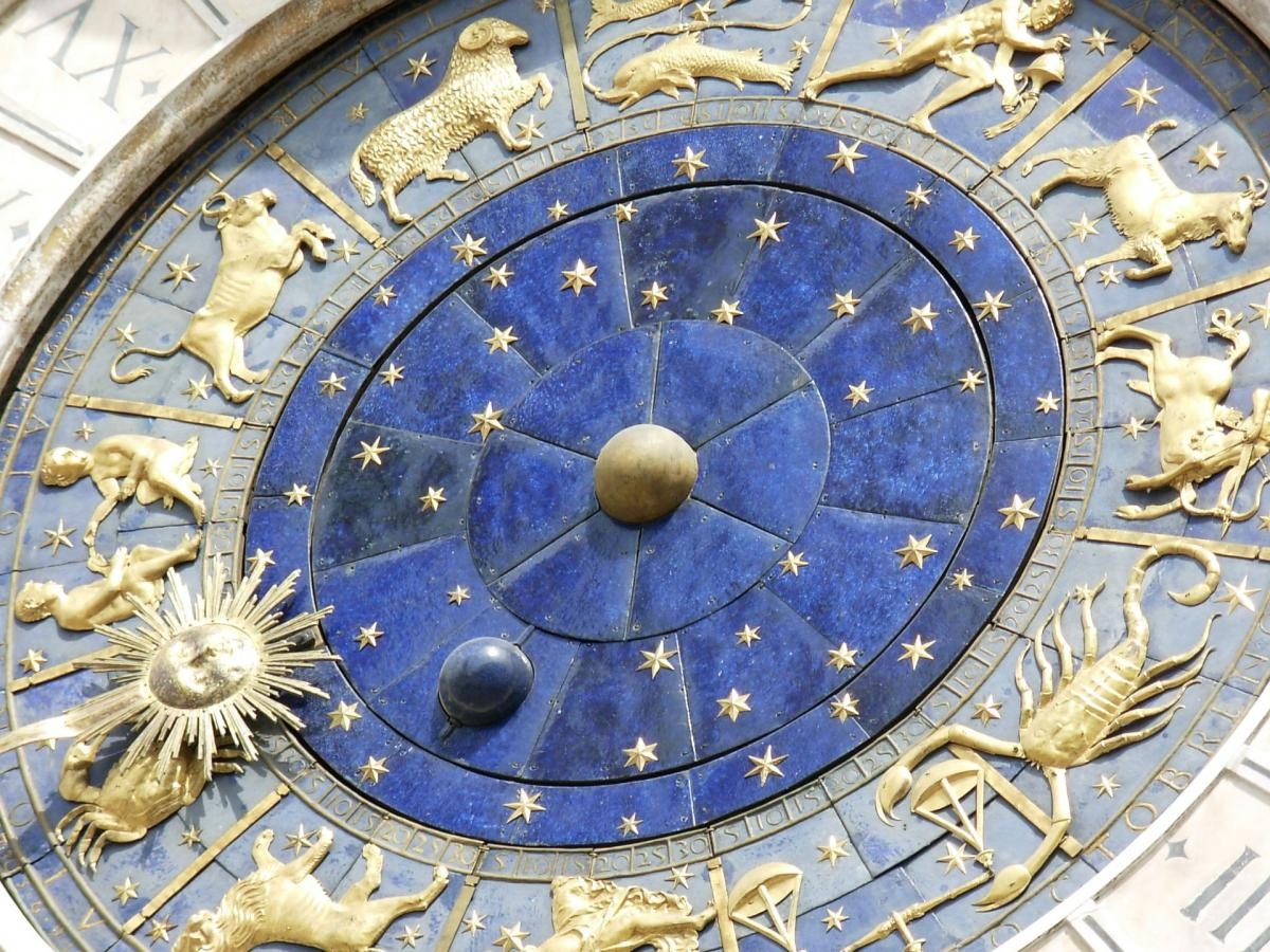 Астрологи назвали найцікавіших співрозмовників серед усіх знаків зодіаку