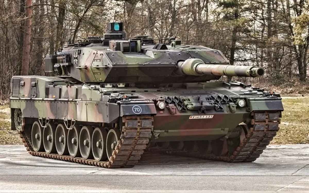 Німеччина вирішила не заперечувати передачу Польщею танків Leopard Україні