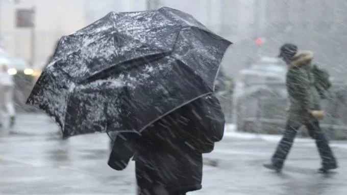 Ожидается серьезное ухудшение погоды: украинцев предупредили о метелях, ветре и гололеде