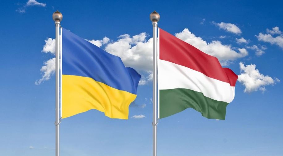Угорщина діє свідомо: у МЗС України викликали посла після скандальних заяв Орбана
