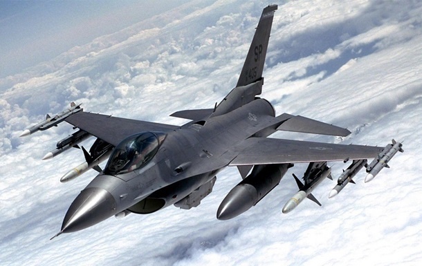 Истребители F-16 для Украины: Байден уточнил позицию США