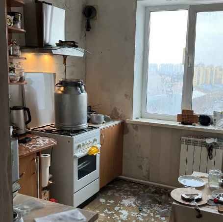 В Киеве в квартире взорвался самогонный аппарат, повылетали окна