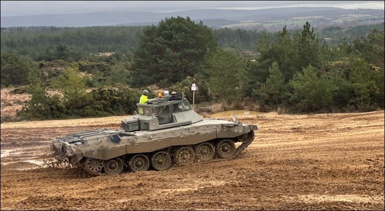 Украинцы уже освоили танки Challenger 2, - Минобороны Британии