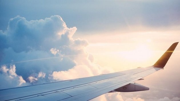 Эпичная драка: женщины в самолете не поделили место