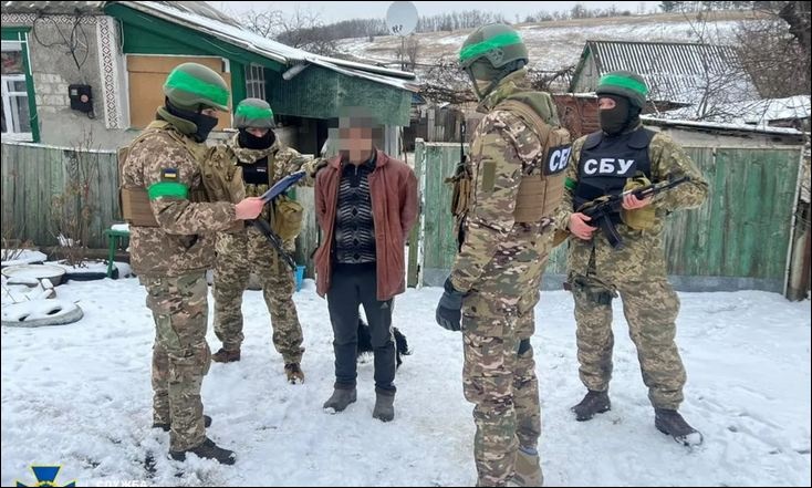 Вказував окупантам, кого можна грабувати: СБУ на Луганщині затримала зрадника