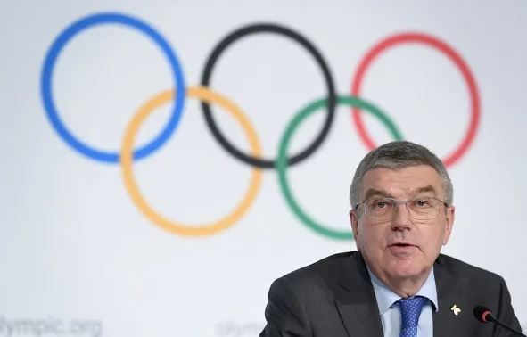 "История покажет" и "Это будет конец": в МОК разрываются в вопросе о допуске России на Олимпиаду-2024