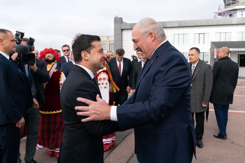 "Просто гніда": Лукашенко обізвав Зеленського та кинув йому виклик