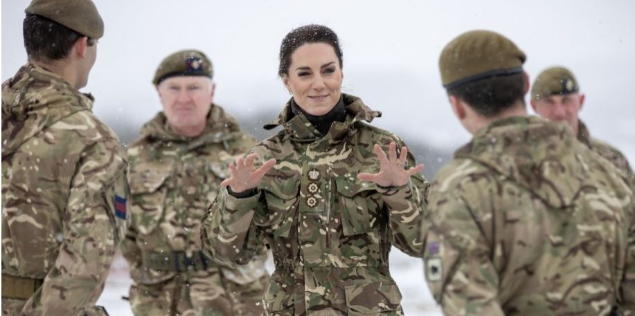 Солдат Кейт: принцесса Уэльская пришла в солдатам в окопы