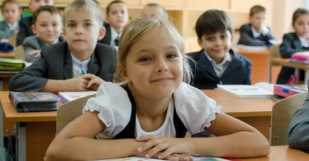 Російська мова у школах: українці визначилися, чи потрібний предмет їхнім дітям