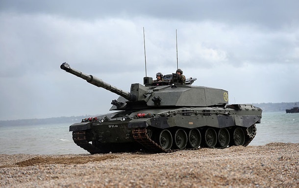 Міноборони підтвердило прибуття в Україну британських танків Challenger 2