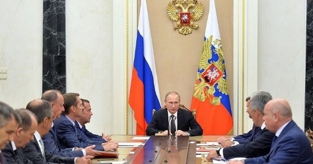 "Он стал слишком токсичен", – экс-разведчик Жирнов назвал день, когда Путина уже не будет