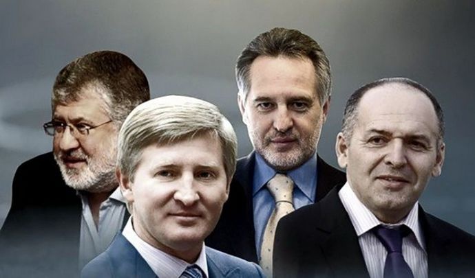 В Украине аннулировали политическую власть олигархов - Bloomberg