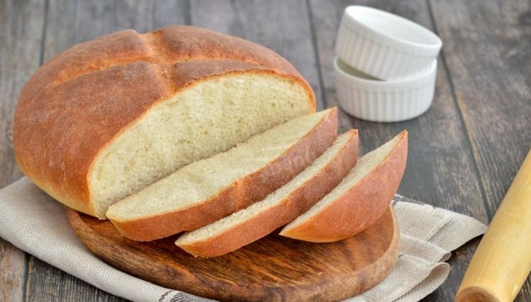 Как правильно класть хлеб на стол, чтобы уберечь себя от беды